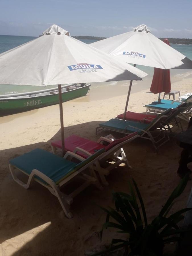 Cabanas Black And White Hotel Cartagena Exterior photo